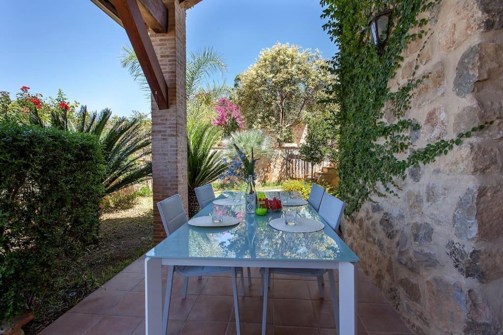Tamarit Villa
